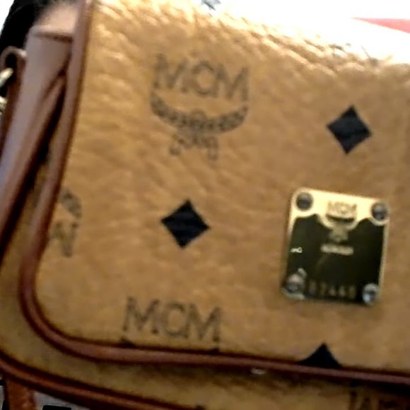 MCM crossbody - Picture 3 of 3